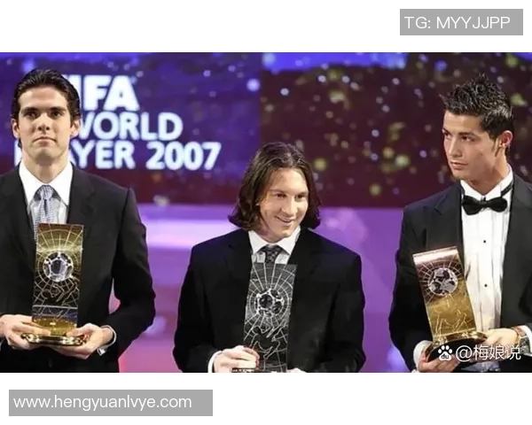 世界足坛历史上最矮身高球星是谁身高数据与职业表现揭秘 世界足坛历史上最矮身高球星是谁身高数据与职业表现揭秘