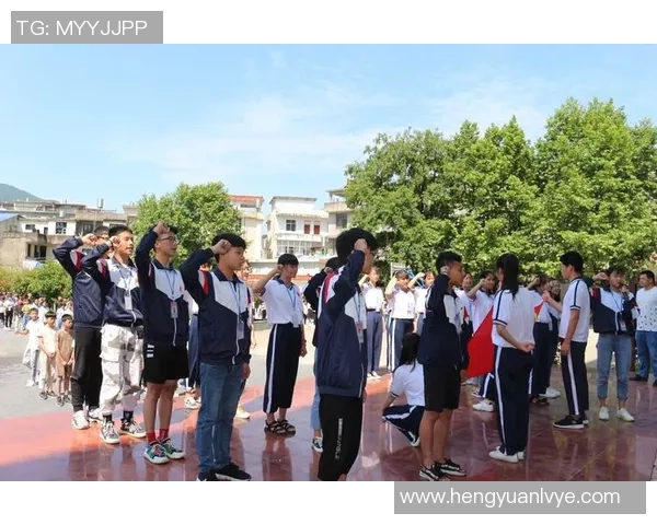 寝室足球梦想启航，球星励志海报点燃青春热血