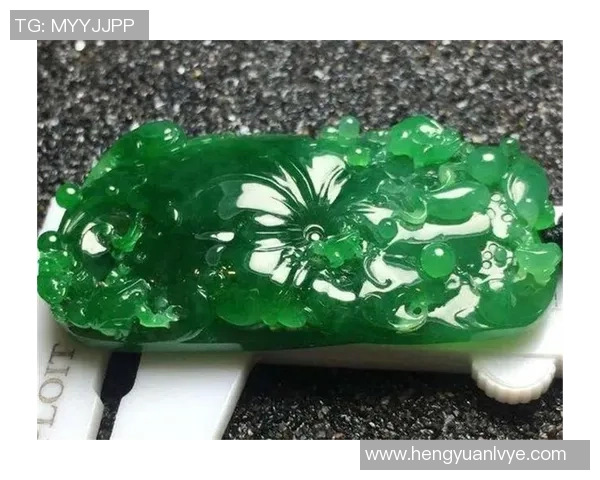 足球卡碧玉卡种全面解析与收藏价值探讨